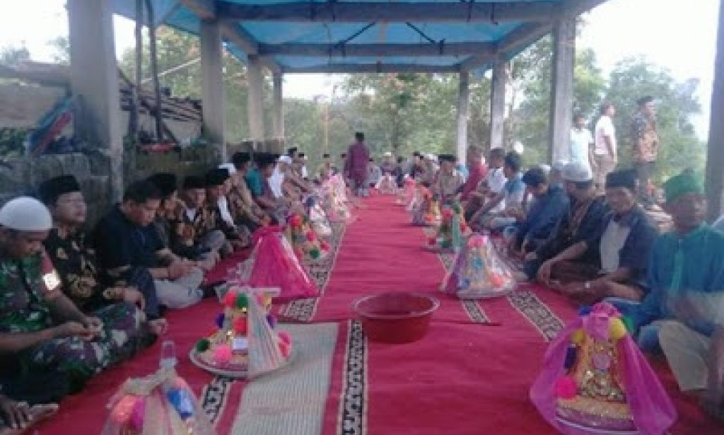 Uniknya Tradisi Ratik Tagak dari Sikaladi