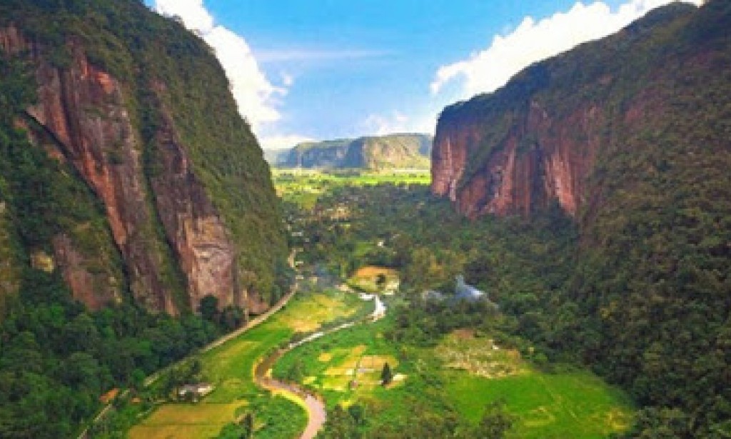 Asal Usul Lembah Harau, Wisata Indah di Payakumbuh Sumatera Barat