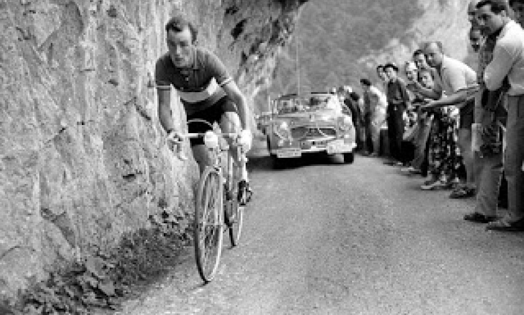 Tour de France in Pictures (Time by Time)