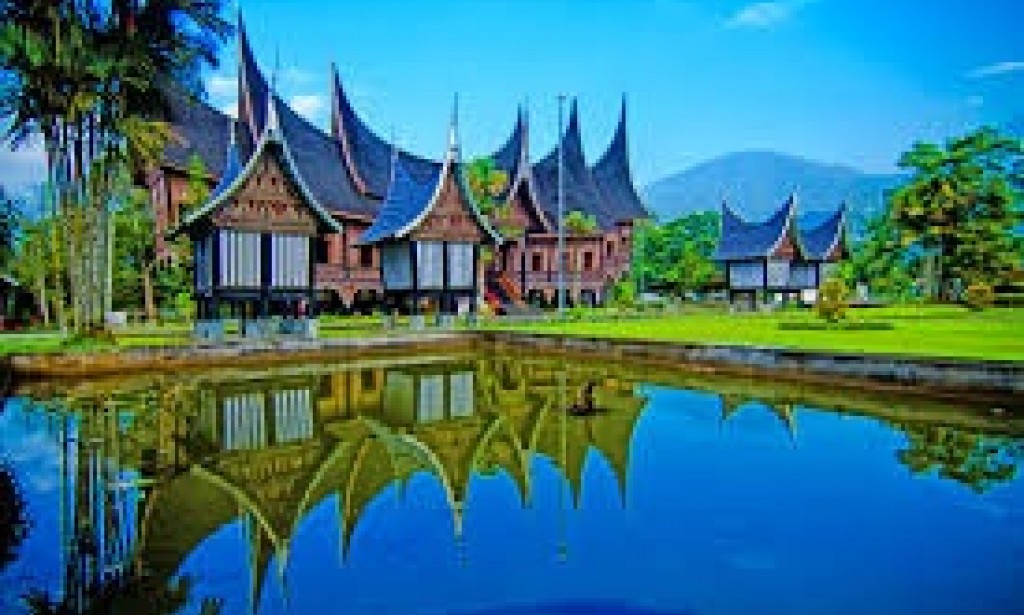 Sumber Dasar Adat Minangkabau