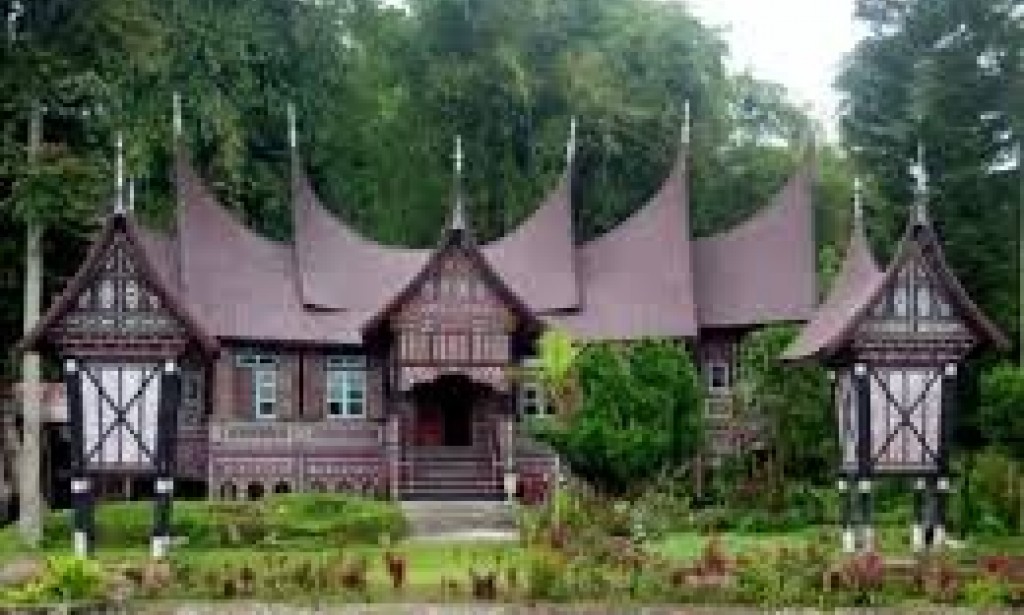 Arsitektur Rumah Gadang Bagonjong