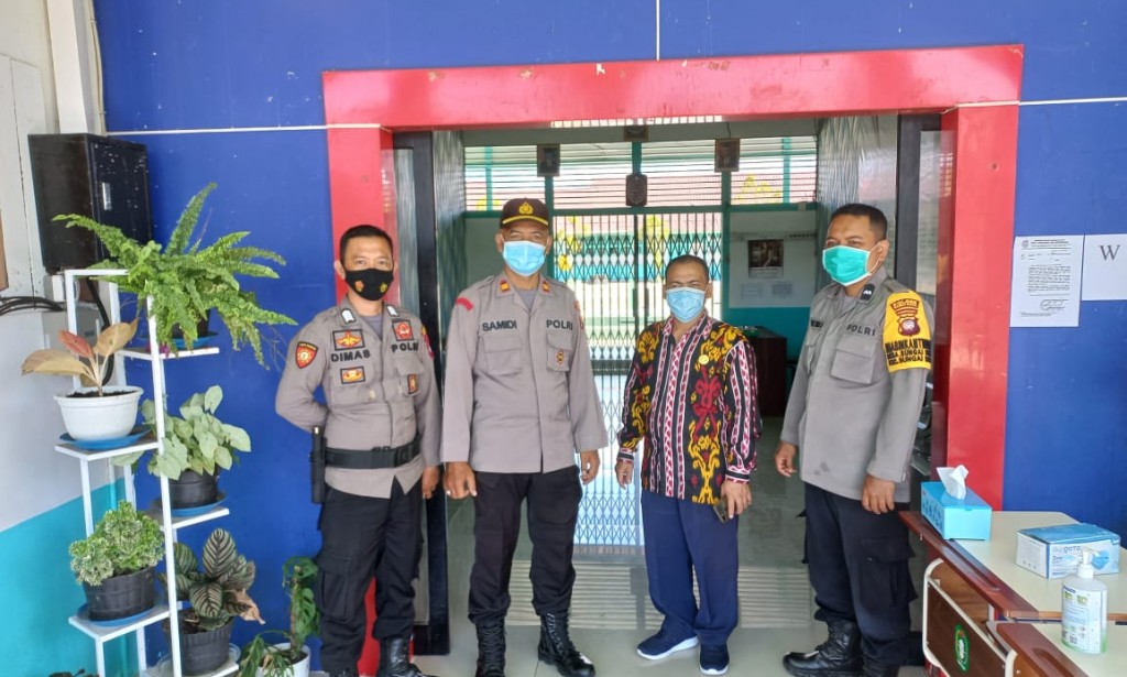 LAKUKAN PENGAMANAN PASCA PENERIMAAN SISWA DAN SISWI BARU TAHUN 2021 SMAN 1 SUNGAI RAYA