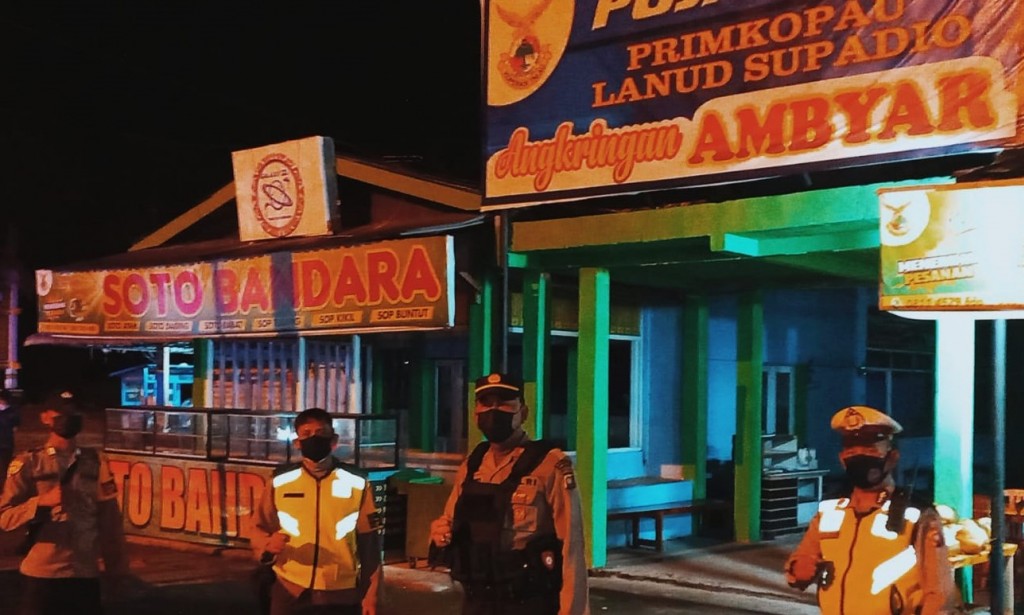 POLSEK SUNGAI RAYA LAKUKAN PPKM BERBASIS MIKRO DI WILKUM SUNGAI RAYA