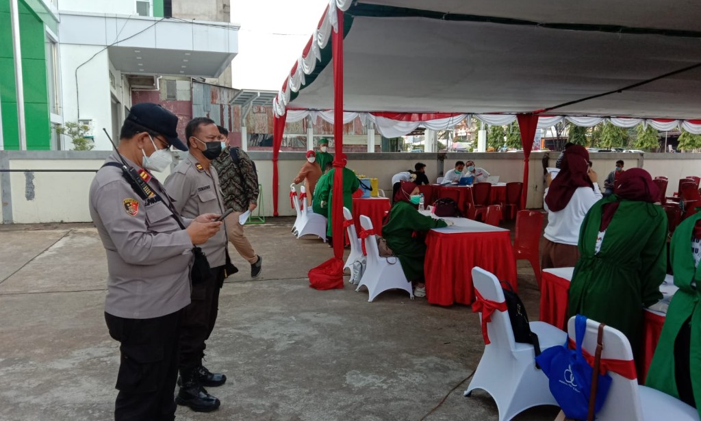Polsek Sungai Raya Amankan Wuling Motors dalam Kegiatan Vaksin Tahap II