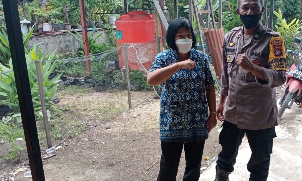 Bhabinkamtibmas Polsek Sungai Raya Samabang Desa lakukan Imbau Kamtibmas dan Protokol Kesehatan