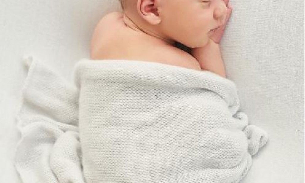 Nama Bayi yang Ada Unsur Unsur Warnanya? Ini Nih!