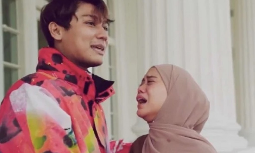 Tak Hanya Lesti, Ini Artis Lain yang Pernah Mengalami KDRT